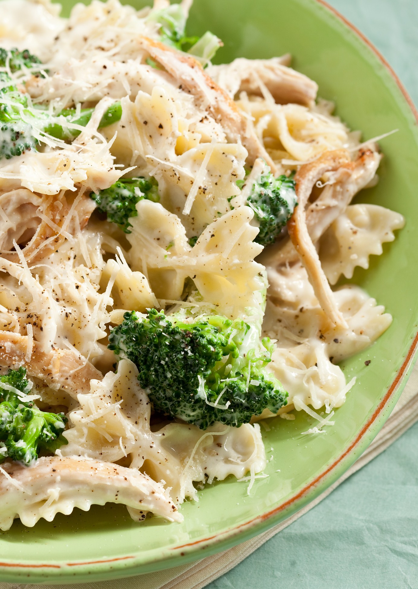 Chicken and Broccoli Alfredo | KeepRecipes: Your Universal Recipe Box