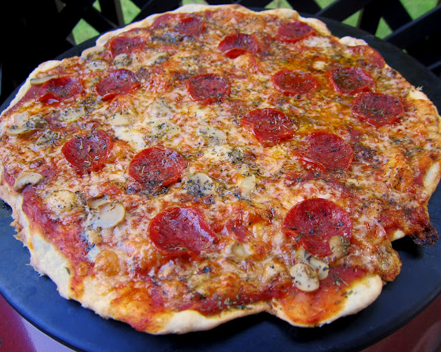 Pizza: St. Louis Style Pizza | KeepRecipes: Your Universal Recipe Box