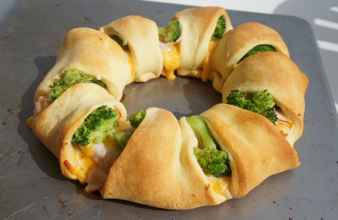 Chicken broccoli crescent roll | KeepRecipes: Your ...
