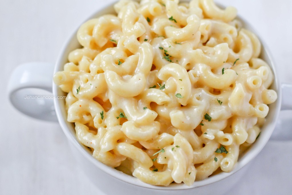 Stove Top White Macaroni and Cheese | KeepRecipes: Your Universal
