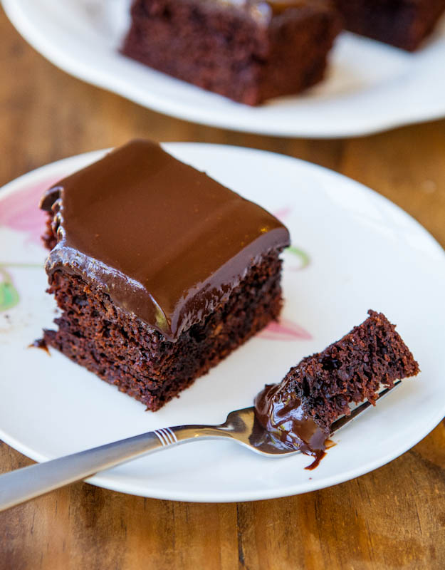 Chocolate Cake with Chocolate Ganache | KeepRecipes: Your Universal ...