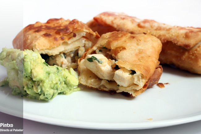Flautas de pollo con guacamole | KeepRecipes: Your Universal Recipe Box