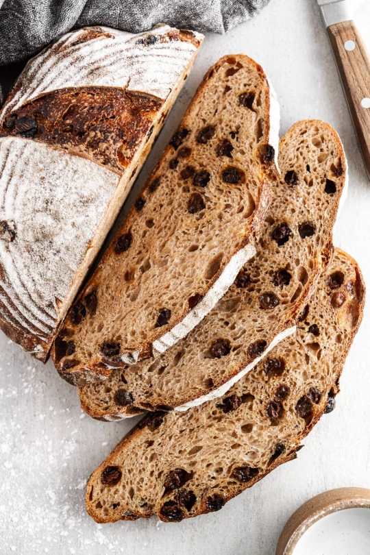 Cinnamon Raisin Sourdough Bread Recipe Keeprecipes Your Universal