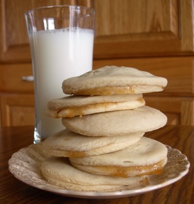 Filled Raisin Cookies : 1