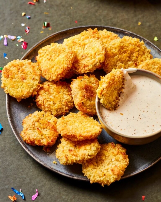 Baked “Fried” Pickles With Chipotle Ranch | KeepRecipes: Your Universal ...